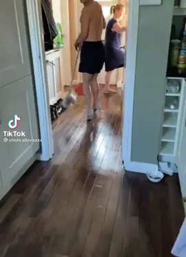 😂😂 #fail #funnyvideos #vine #highheelfall