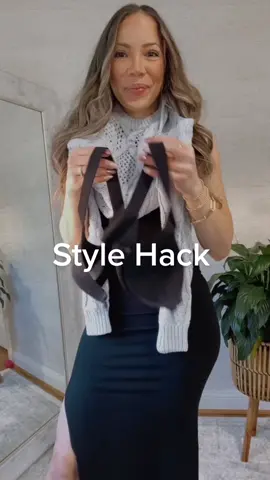 Loving this bra tuck #hack #stylehack #fashionhacks #dcblogger #styletips #bratuck
