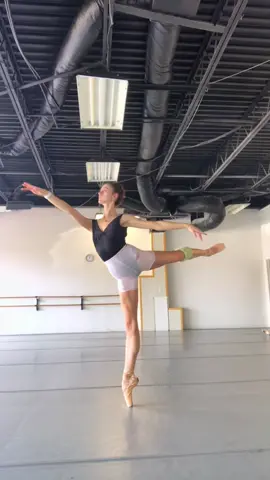 Between class and rehearsal 💚 #ballet #ballerina #ballettok #dayinthelife