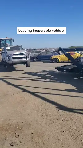 2nd inoperable vehicle at the #IAA #LuxuryAutoTransportLLC #CarHaulerLife #CarHaulerProblems #Peterbilt379 #InoperableVehicles