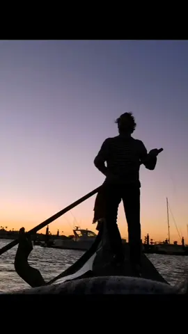 Gondola adventures at Newport Beach #gondola#lathingstodo#fyp#datenight#dateideas#fun#sunset