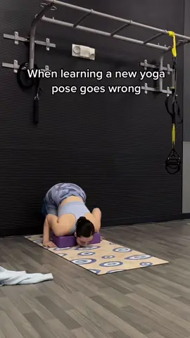 We live and we learn 😮‍💨 #MakeItGucci #mobilitytiktok #SephoraLipLooks #mobilitywork #gymgirlstruggles #gymhumor #gymfails #workoutfail