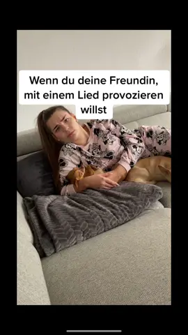 Wie würdet ihr reagieren?😂🤪 #fyp #foryou #foryoupage #fypシ #viral #viralvideo #goviral #goviraltiktok #nehmtesmithumor #couplecomedy #funnyvideos #typischfrau #typischmann