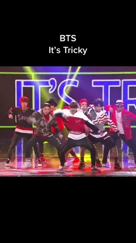 Вы просили больше танцев? Ловите легендарное «it’s tricky” 😎 #btsdanceperformance