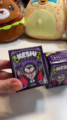 Gotta say I’m glad I didn’t have to go to Universal Studios to buy these! 😅 #universalstudios #keshisurprise #monsters #unboxing #blindpack #mysterytoy #toy #figure #horror #horrorclassics