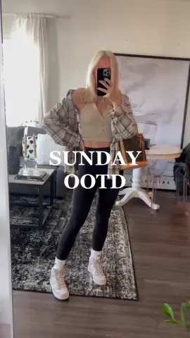 & by errands, I mean Starbucks are target… in that order #whatimwearing #pilates #targetrun #nikedunk #freepeoplemovement #noebb