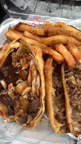 Come Hungry🤤, leave Happy!😏🍽️##Foodie#miamifl #eggrolls #worldfamous #eggrolltruck