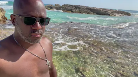 Chilling in Mexico! I hit Cancun, Tulum, Cozumel and Playa Del Carmen beaches over the course of 6 days! #MauriceSims