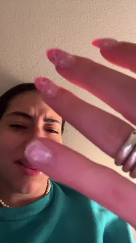 This is the saddest thing thays happened to me today #nailbreak #acrylics #nails I hope my roommate doesn’t hear me crying :’(