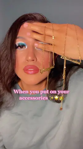It just gives you a whole new vibe 😩❤️ ooof ✨ necklaces by @hijadetumadrela #fyp #fypシ #latina #ShowUsYourDrawers #MaiselChallenge #fyp