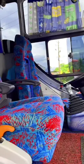 #fypシ #ecuador🇪🇨 #2015 #hino #santodomingo #mercedes #parati #bus UNIDAD 24 BRIDANDO UN SERVICIO DE CALIDAD. 🚎