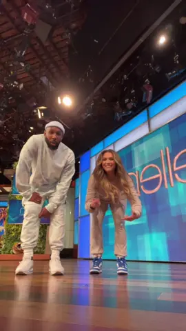 Wearing our DSG x tWitch + Allison at @ellendegeneres @twitchtok7 @dickssportinggoods