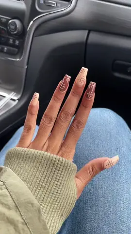 new day, new set 💅🏽 #nails #nailinspo #nailtech #maiselchallenge #blackgirltiktok