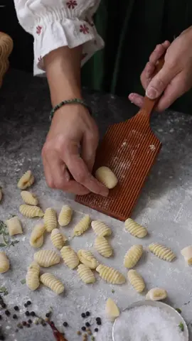 Brown Butter Gnocchi! Ingredients4 medium potatoes2 egg yolksSalt, black pepper1 1/4 cup flourFor the Sauce100 g butterFresh basil and mint