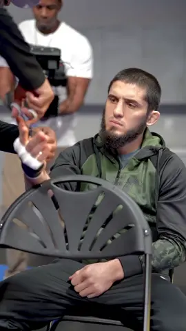 Максимальная концентрация 👊 #UFCVegas49 #Islam_Makhachev