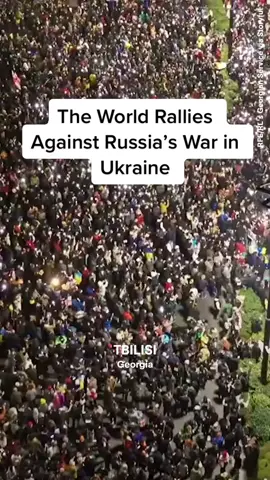 Huge protests against the war in #Ukraine are taking place across the world. #Russia