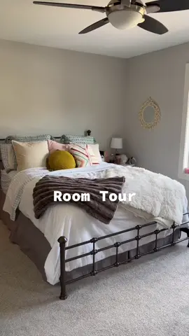 Requested by like two people but i love my room #RoomTour #roomdecor #myroomtour