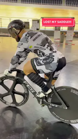 To much power for the system - lost my saddle during 65km/h effort today 💥 WATCH TILL THE END!!! #quadzilla #worldchampion #legday #speed #power #fullgas #viral