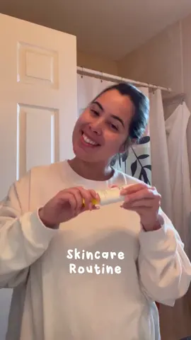 Quick skincare routine with my fav products!   #HairFoodChallenge #skincare #glowrecipe #larocheposay #supergoop #tatcha #skincareroutine #quick #fyp