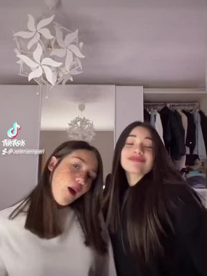 sei l’unica amica di cui ho bisogno💓💓