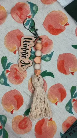 I could make these over & over again 😍#foryou #fyp #CorollaCrossStep #fy #shopsmall #fypシ #shopsmall #etsy #craftersoftiktok #keychaina