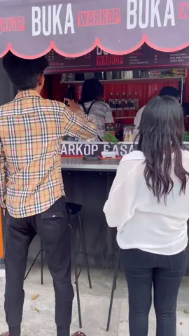 gimana rasa nya ketemu mantan sedang kan dia sudah dengan yg lain 😢#vira6