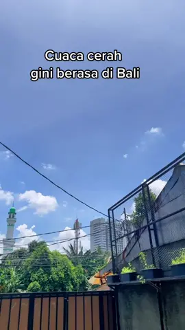 Perlu healing nih ke Bali #outfitestetik #OOTD #gayaditiktok #gayadirumah #tiktoktainment #fixkece #sayitright #fyp #foryou
