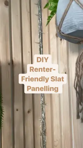 Renter (or super beginner) friendly slat panelling solution - no damage! #renterfriendlydiy #diyer #easydiy #diynewbie #diytok