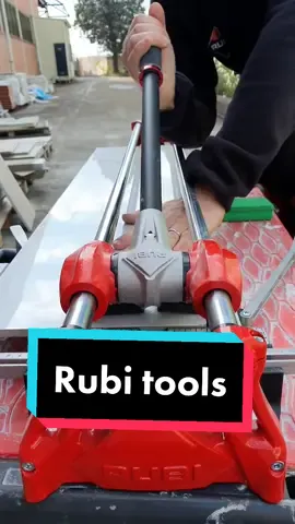 Rubi tools manual cutter.. SMOOOTH! #RUBITOOLS #tiler #tiling #construction #tools #herramientas #construccion #porcelain #tiling