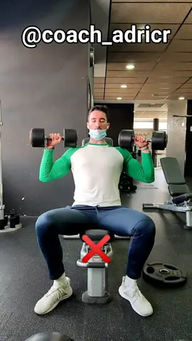 CORRECCIÓN DE POSTURA PRESS MILITAR SENTADO MANCUERNAS 📈#press #pressmilitar #hombros #rendimiento #fit #f#Fitnessgym #workout #training #work #militar #militarypress #entrenamiento #correcion