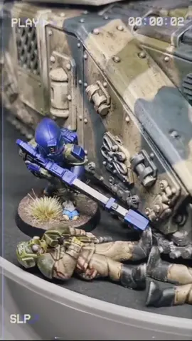 ⚠️ FAKE BLOOD diorama by @paintedplastic #warhammer40k #paintingminiatures #вархаммер #астрамилитарум