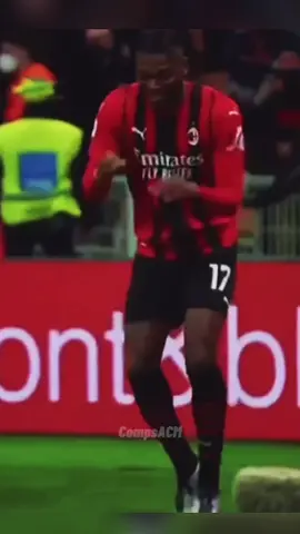 Rafael Leão with the griddy 🥶 I #griddychallenge #griddydance #griddy #acmilan #sempremilan #perte #forzamilan #tiktokcalcio #foryou #pourtoi #seriea