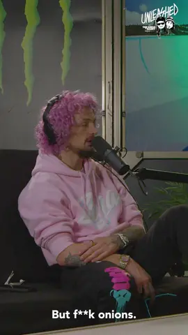 bad day to be an onion 🤣 Watch the @suga_show on the #UNLEASHED podcast, playing now on YouTube #MonsterEnergy #Podcast #sugasean #seanomalley #UFC