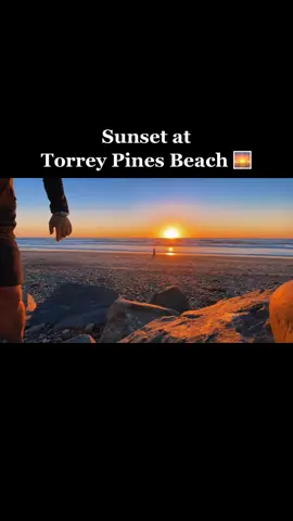 Sunset at Torrey Pines Beach 🌅 #torreypines #sunset #timelapse #vacation #KuCreative