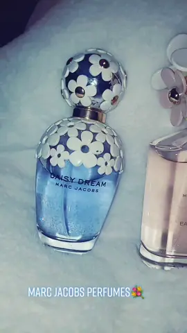 love Marc Jacobs perfumes!! #marcjacobs  #perfume #perfumetiktok  #scent  #flowers  #trending #fyp #fy  @marcjacobsfragrances @marcjacobscouture