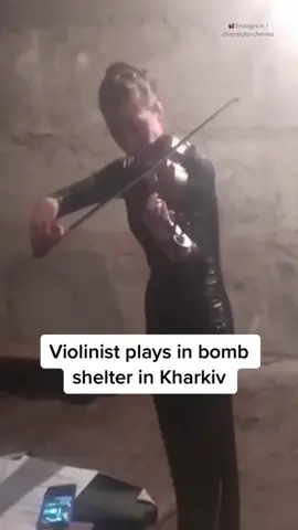 A woman in #Kharkiv plays the violin in a bomb shelter as #Russia continues its invasion of #Ukraine.