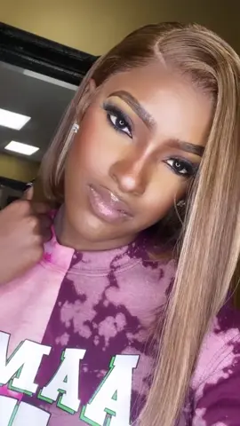 Revamped Wig 💋 #houstonhairstylist #frontalhairstyles #mua #hairstyle #hairpage #wigstylist #wigstyles #wigrevamping #parisfashionweek