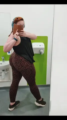 Forever building the kaboose 🍑 🏋️ #girlsthatlift #GymLife #bodytransformation #girlswhopowerlift