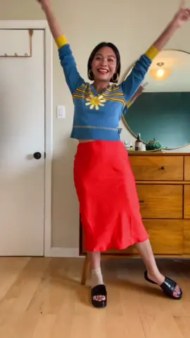 A most optimal seratonin-boosting ‘fit 🌞❤️💛💙 @backbeat.co #sustainablefashion #colortheory #stylist #bipoctiktok #pinay #foryou