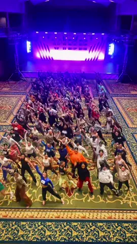 BIG FUN! #hsm3 @hollywoodvibe #cleveland #flashmob tag yourself dancers!! #dance