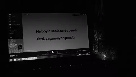 Ne böyle senle nede sensiz.. #keşfet #fypシ #nuktedan0 #sezenaksu #sezenaksusarkilari #minikserçe #tükeneceğiz #sezenaksutükeneceğiz