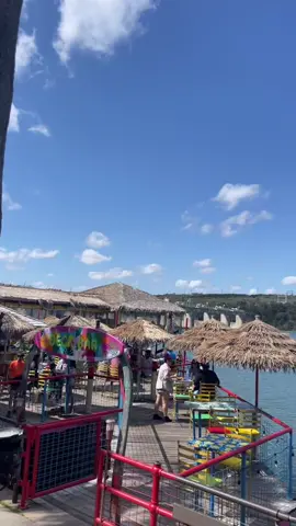 Hula Hut🌴 #view #Vlog #hulahut  #content #influencer #contentcreator #palmtrees #lake