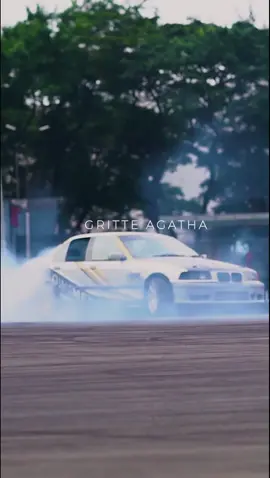 Kerennya aku... absen cewek kalian bisa gini gaaa??  #drift #fyp #donutdrift #firsttime
