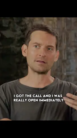Toms laugh though 😂😂 #tobeymaguire #interview #spidermannowayhome