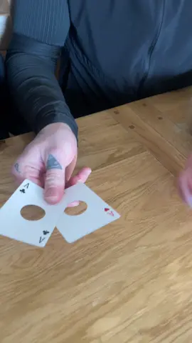 This card illusion will blow your mind 🤯 #magic #illusion #magictricks