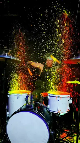 Reply to @tayl0rjaighd3n  Okay!😤🧡💛 #unstoppable #drums #paint 🎵: @Sia