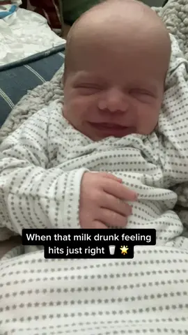 When that milk drunk feeling hits just right #chefskiss #fyp #foryoupage #newborn #babiesoftiktok #baby #MomsofTikTok #millennial #Newborn #breastfeeding #macysownyourstyle #AerieREAL