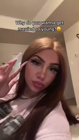 Mama if u see this, no u didnt💓 #arab #imjustthinkingwithmyd #marriedyoung #middleeastern