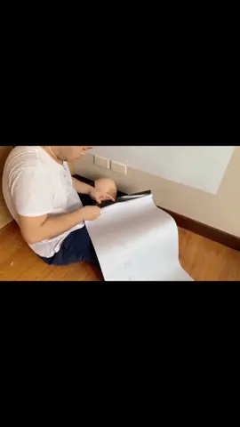 How to Install our SELF ADHESIVE MAGENTIC WHITE BOARD. It also has a grid at the back incase you want to cut it 😊DM us for inquiries #thehungryhippoph