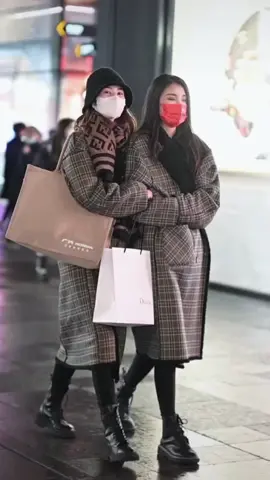 #chinesegirl #china #chinesetiktok #StreetFashion #fashion #fashiontiktok #chinesestreetfashion